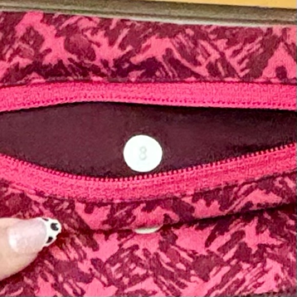 Lululemon!$15| Speed Tight IV in Bordeaux Drams & Mountain Peak Luxtreme Sz 8 - Picture 3 of 6